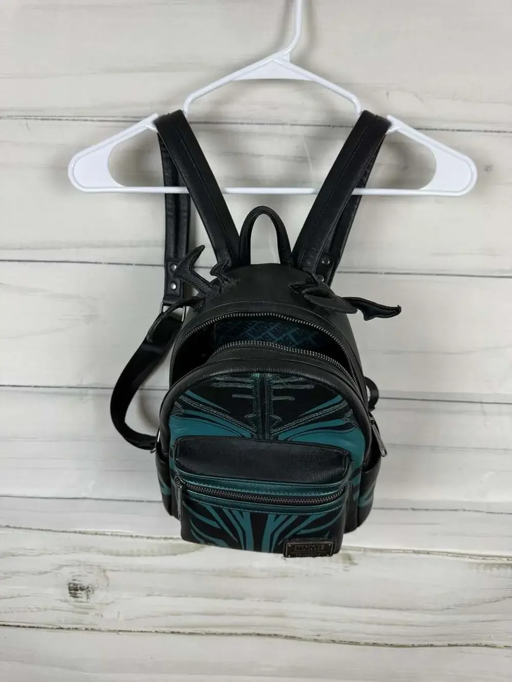 Loungefly Marvel Thor: Ragnarok Hela Cosplay Mini Backpack